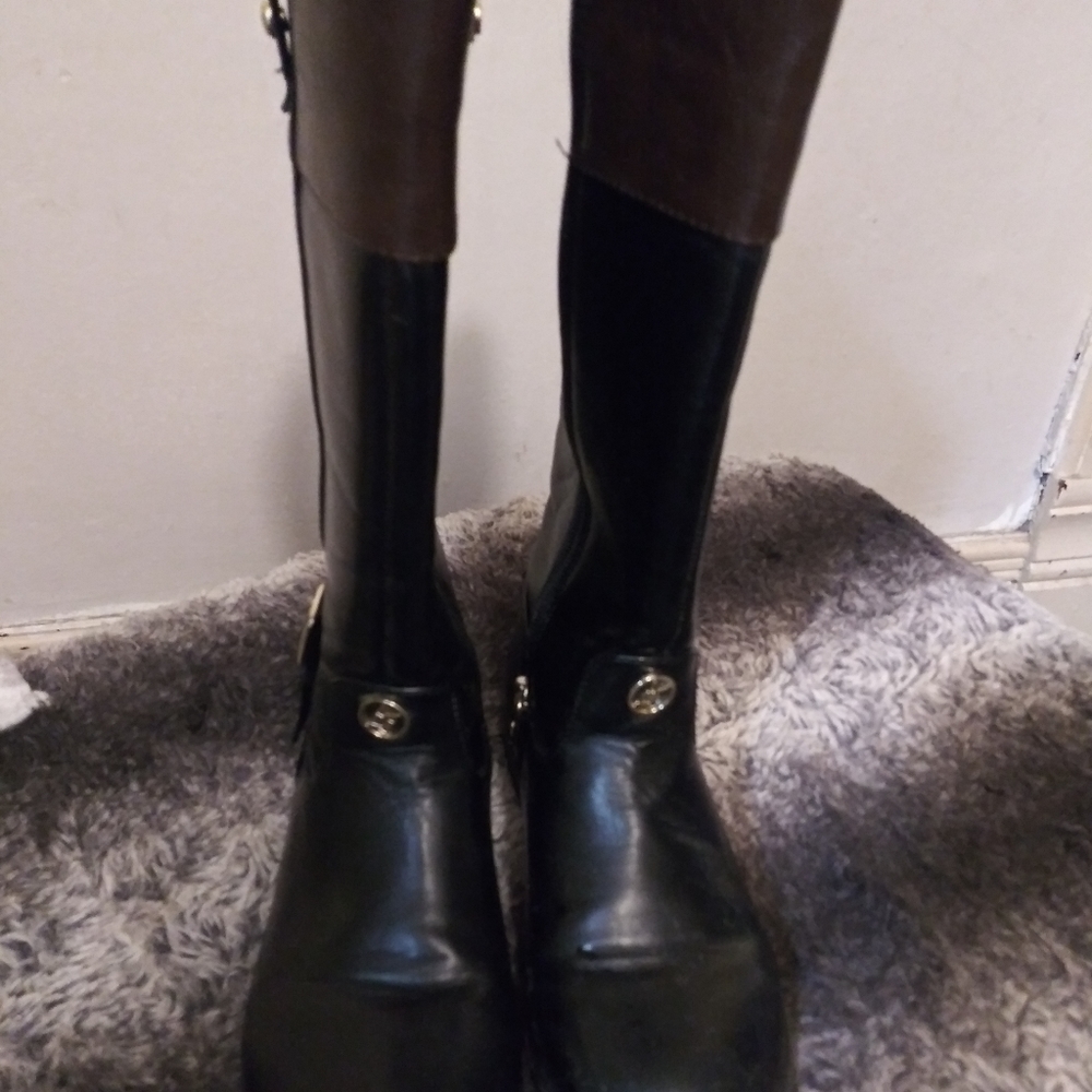 Girls boots